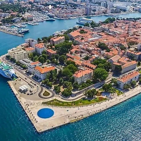 Apartment Skarica *